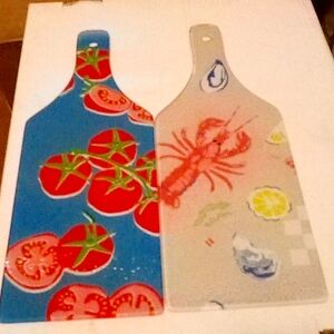 Two tempered glass cutting boards paddle